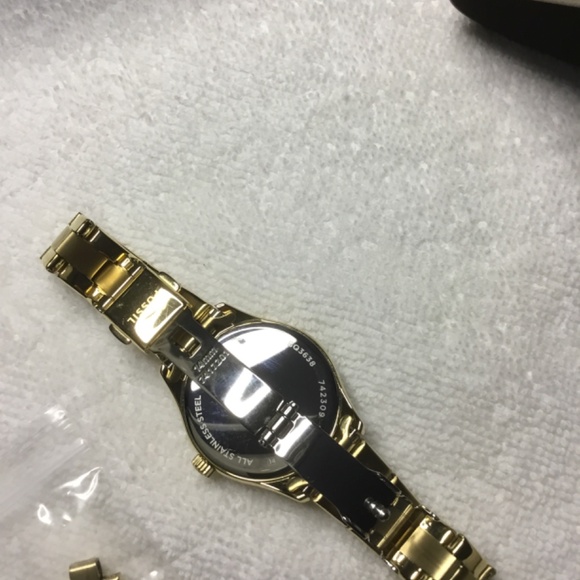 New Unworn Scarlette Three-hand Stainless Steel Watch - Picture 5 of 9